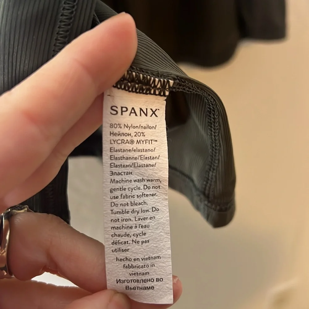 Spanx Go Lightly Ribbed Tie Back Tank Dark Olive Green SZ S - Picture 9 of 10